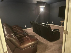 7-BR, H. Thea., near attrns -St2